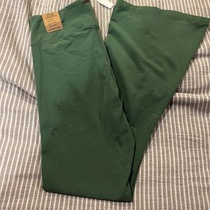 COPY - Victoria Secret High waist V Crossover Flare leggings